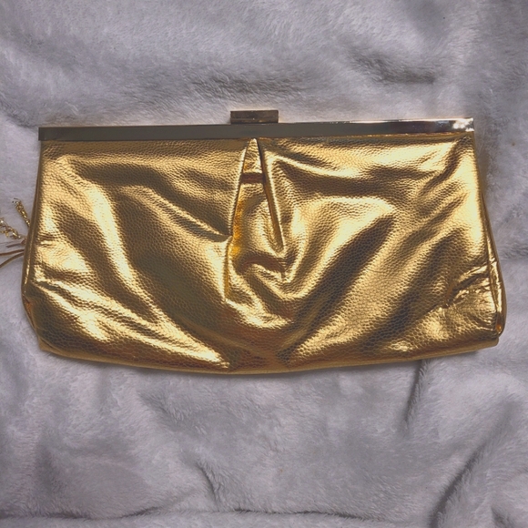 MICHAEL Michael Kors Handbags - - Michael Kors clutch